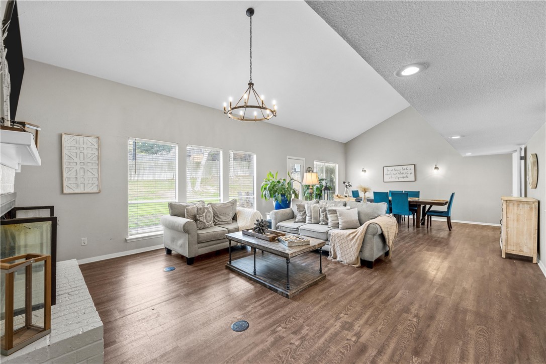 2620 Eldridge Lane Waco, TX 76710 - Photo 6 of 40