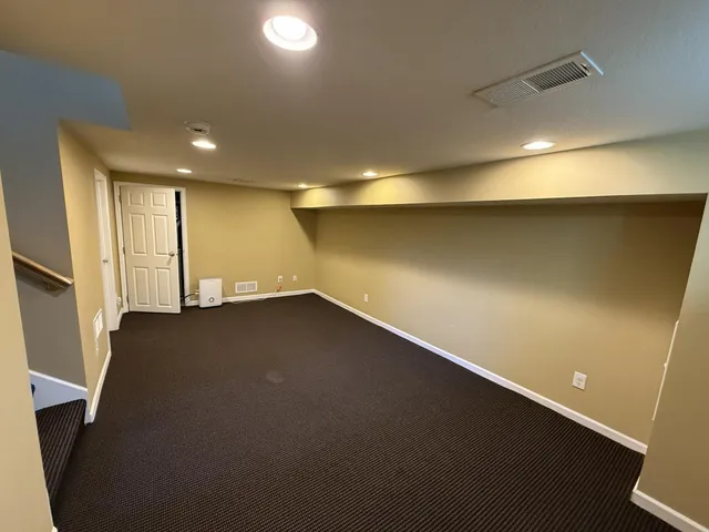 $3,200 | 709 Wayzata Boulevard East, Wayzata, MN 55391