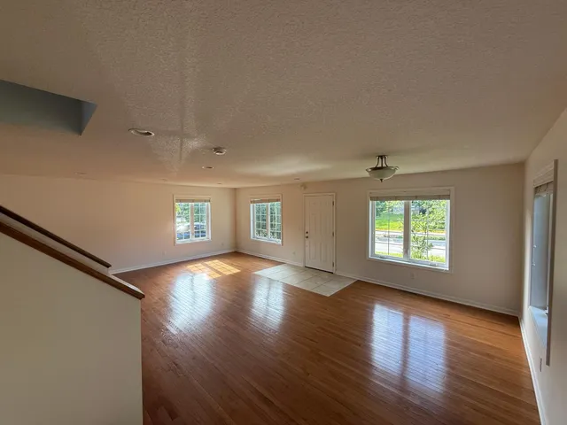 $3,200 | 709 Wayzata Boulevard East, Wayzata, MN 55391