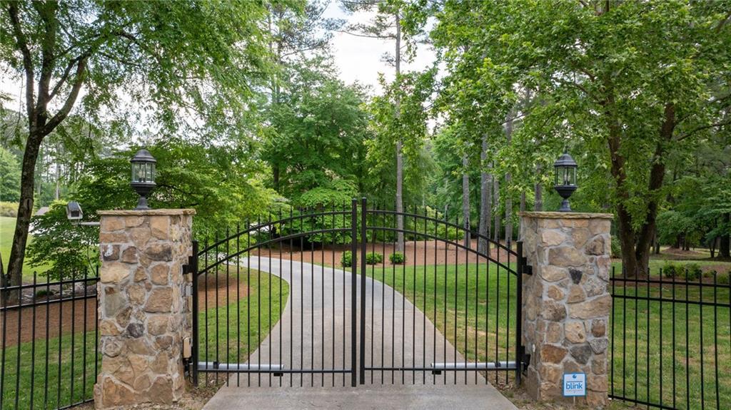 972 Acworth Due West Road Northwest Kennesaw, GA 30152 - Photo 3 of 175