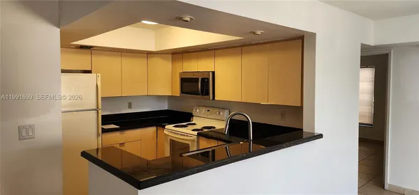$2,300 | 9135 Southwest 125th Avenue, Unit 401P, Miami, FL 33186