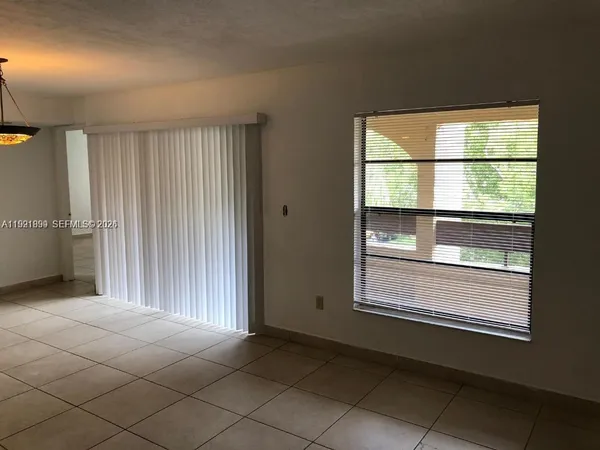 $2,300 | 9135 Southwest 125th Avenue, Unit 401P, Miami, FL 33186