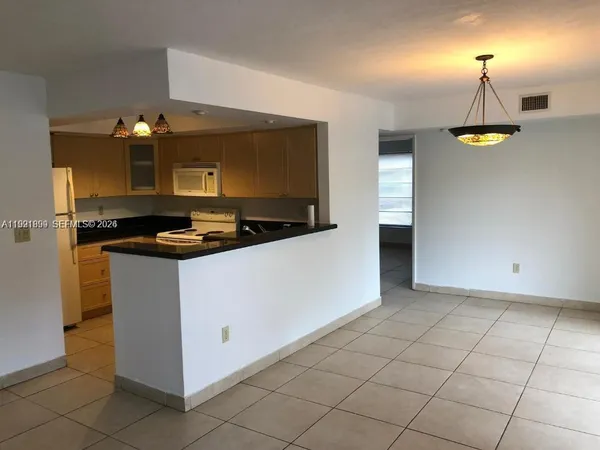 $2,300 | 9135 Southwest 125th Avenue, Unit 401P, Miami, FL 33186