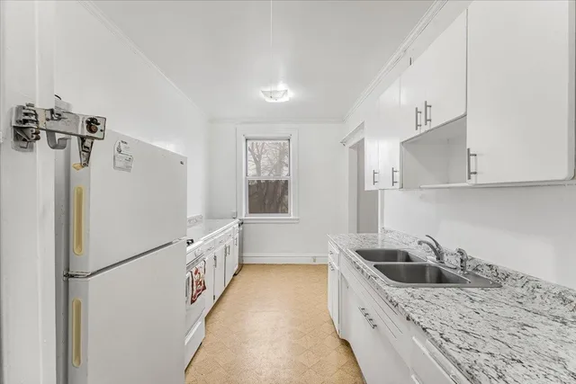 $199,999 | 445 Gramatan Avenue, Unit CD3, Mount Vernon, NY 10552