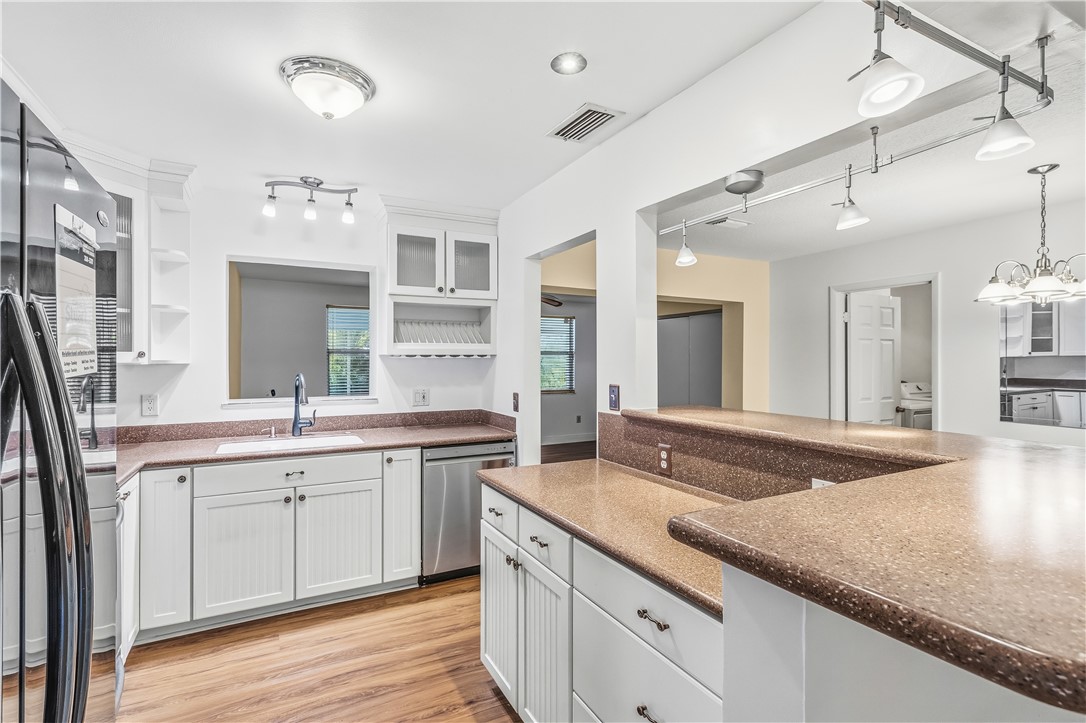 1202 Southeast Madison Avenue Stuart, FL 34996 - Photo 9 of 31