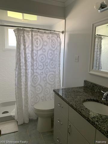 1916 Henbert Road West Bloomfield, MI 48324 - Photo 14 of 19 IMG_1555.jpg