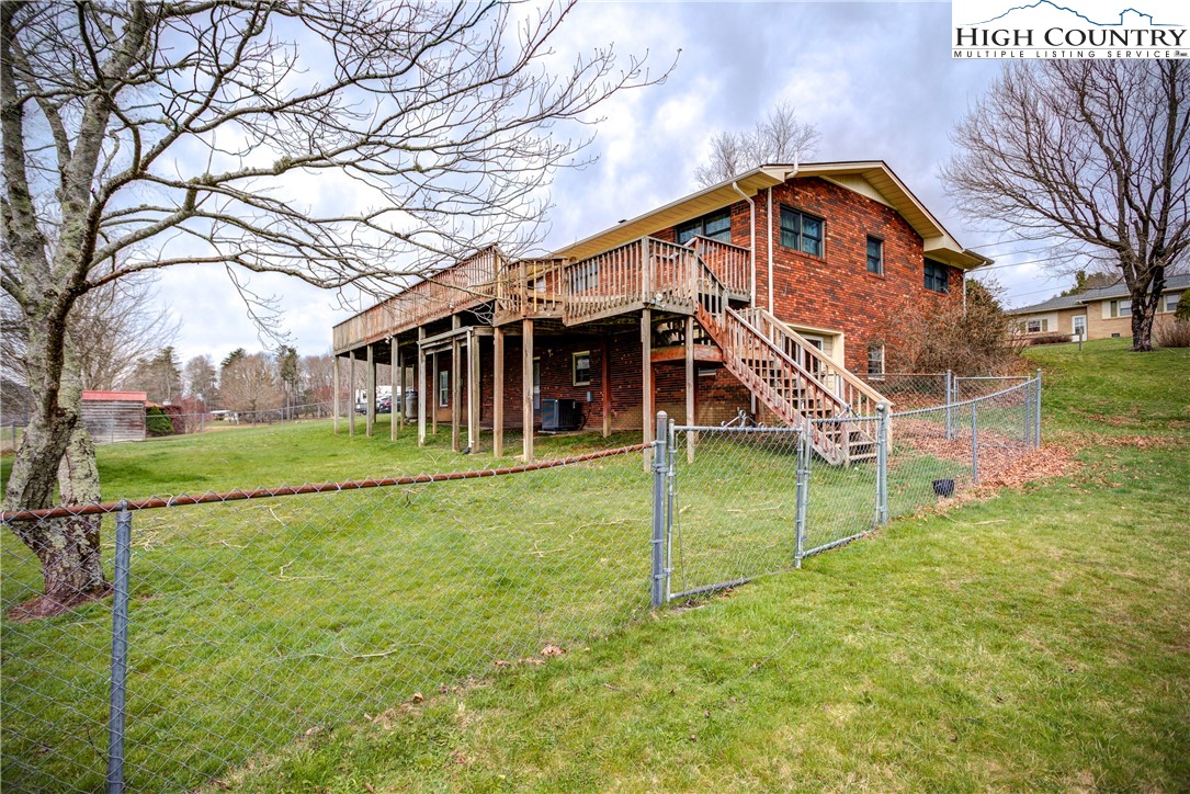 304 Evergreen Lane Boone, NC 28607 - Photo 5 of 50