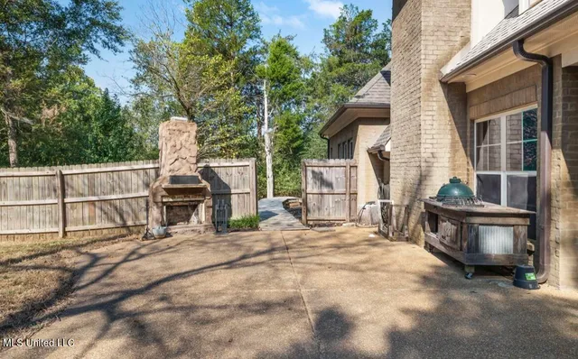 $469,500 | 9389 Thornridge Drive, Hernando, MS 38632