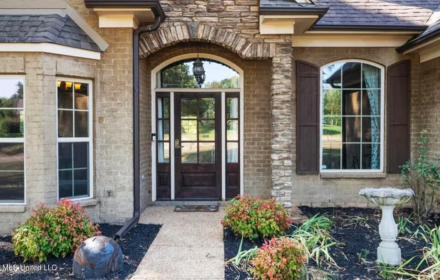 $469,500 | 9389 Thornridge Drive, Hernando, MS 38632
