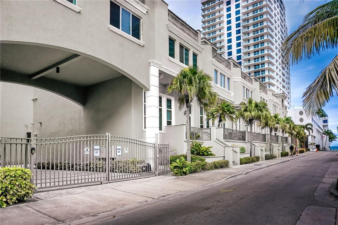 514 North Birch Road, Unit 514 Fort Lauderdale, FL 33304 - Photo 3 of 24 a view of a building with a street