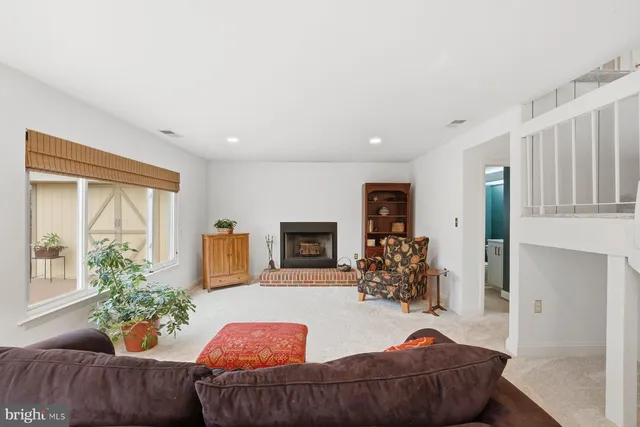 $775,000 | 5948 Hall Street, Springfield, VA 22152