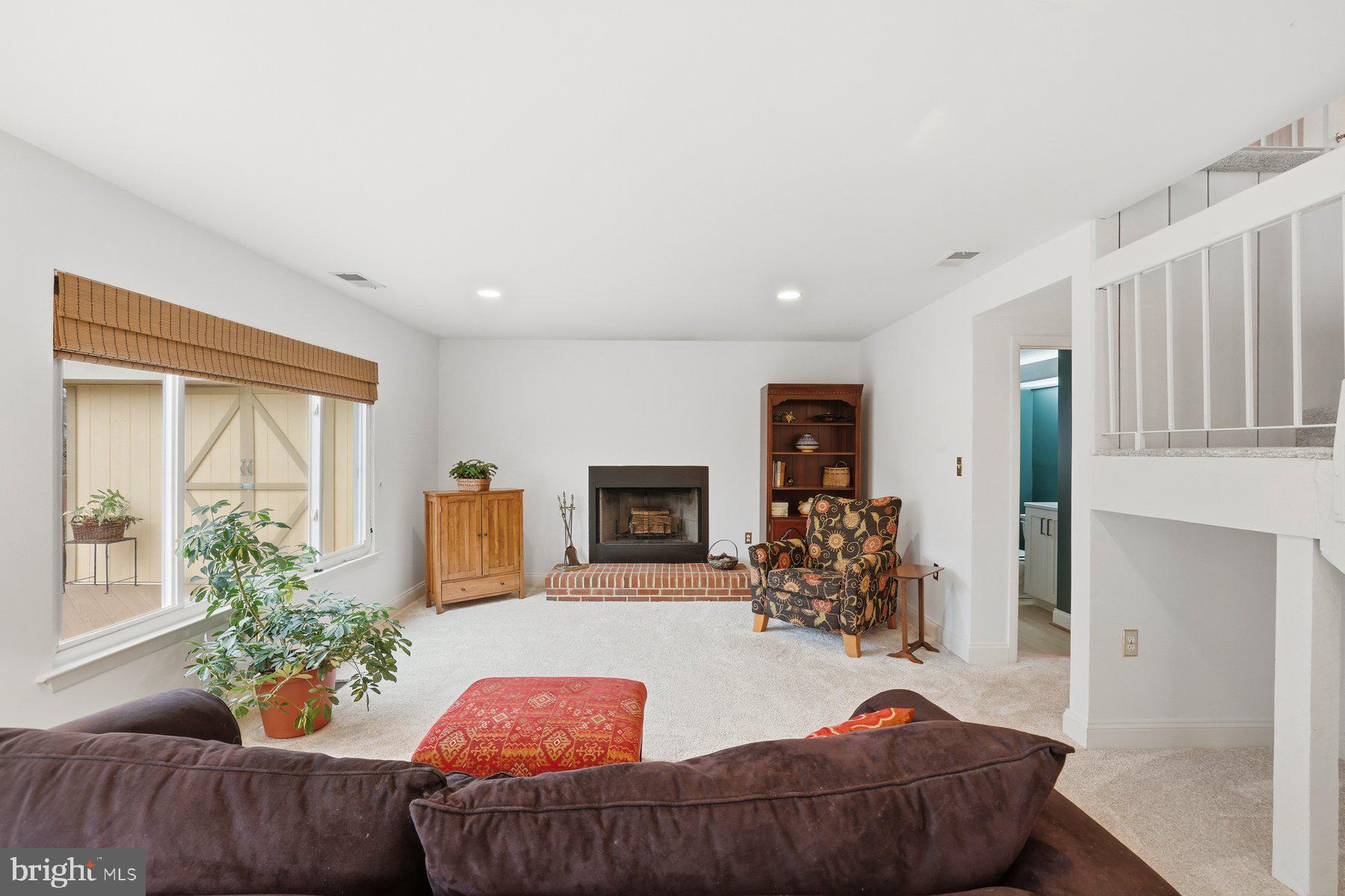 5948 Hall Street Springfield, VA 22152 - Photo 14 of 43