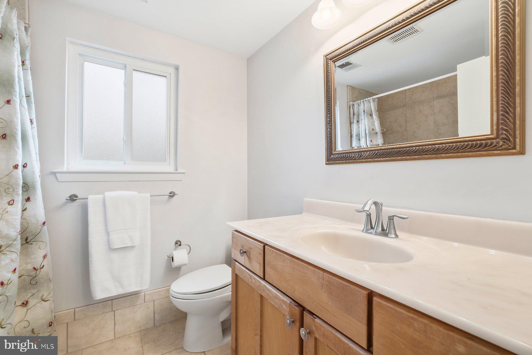 5948 Hall Street Springfield, VA 22152 - Photo 27 of 43