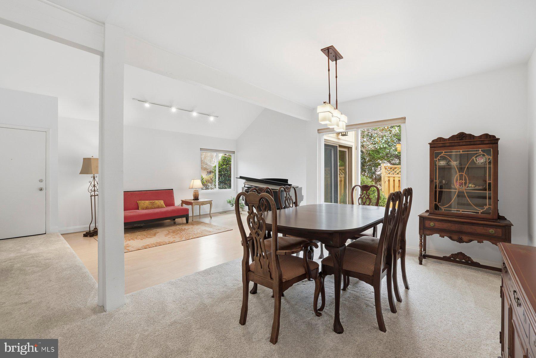 5948 Hall Street Springfield, VA 22152 - Photo 9 of 43