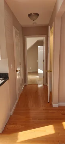 $2,500 | 28 High Street, Unit 2, Glen Cove, NY 11542