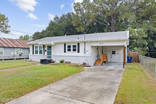 $129,900 | 406 Ann Drive, Rayne, LA 70578