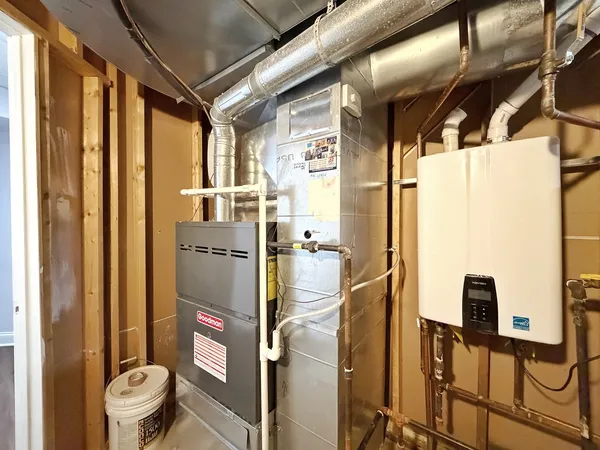 $685,000 | 1404 Waterside Drive, Bolingbrook, IL 60490