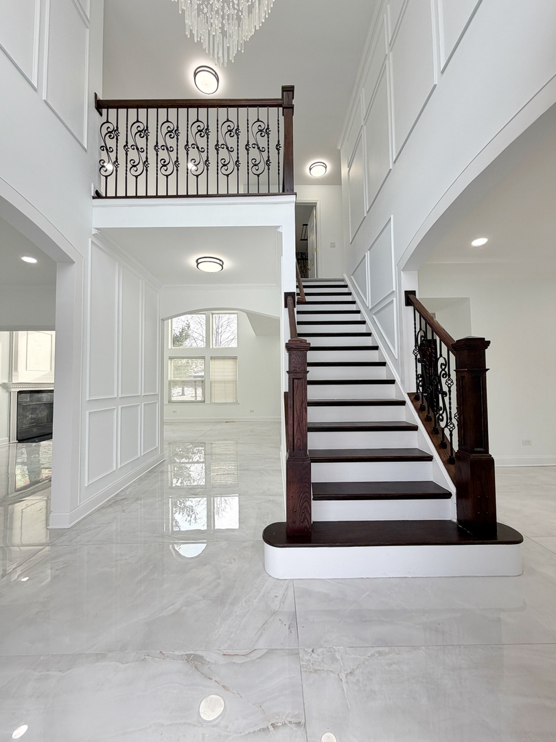 1404 Waterside Drive Bolingbrook, IL 60490 - Photo 6 of 50