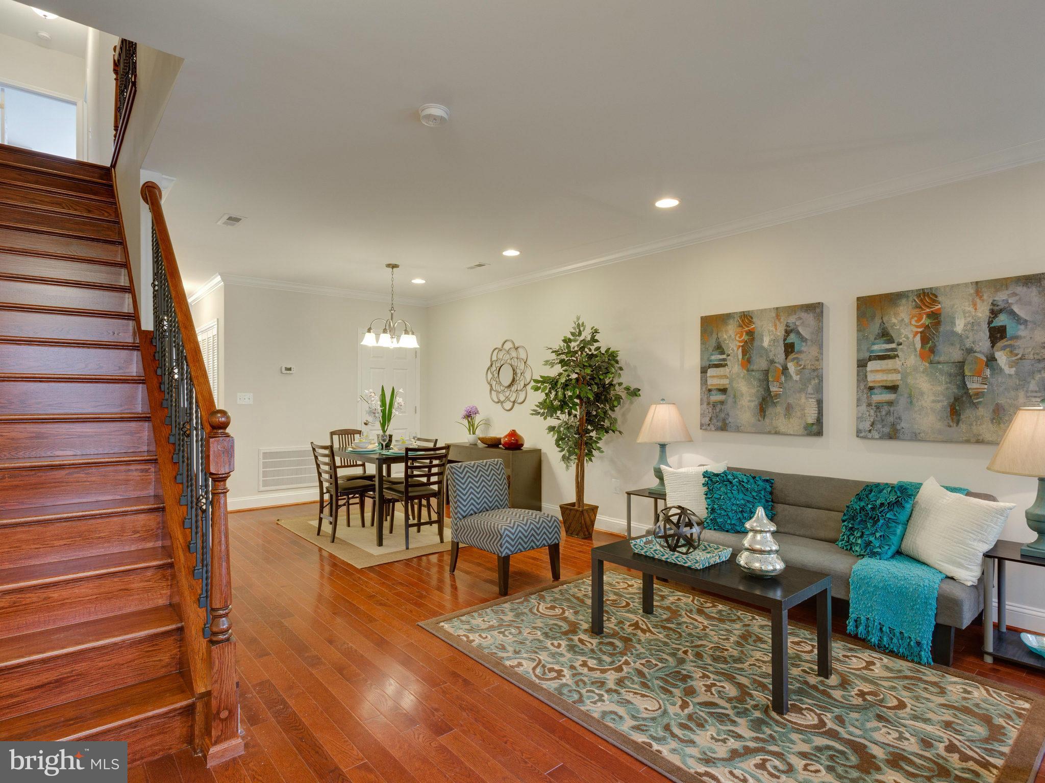 727 5th Street Northeast Washington, DC 20002 - Photo 3 of 25 Living Room