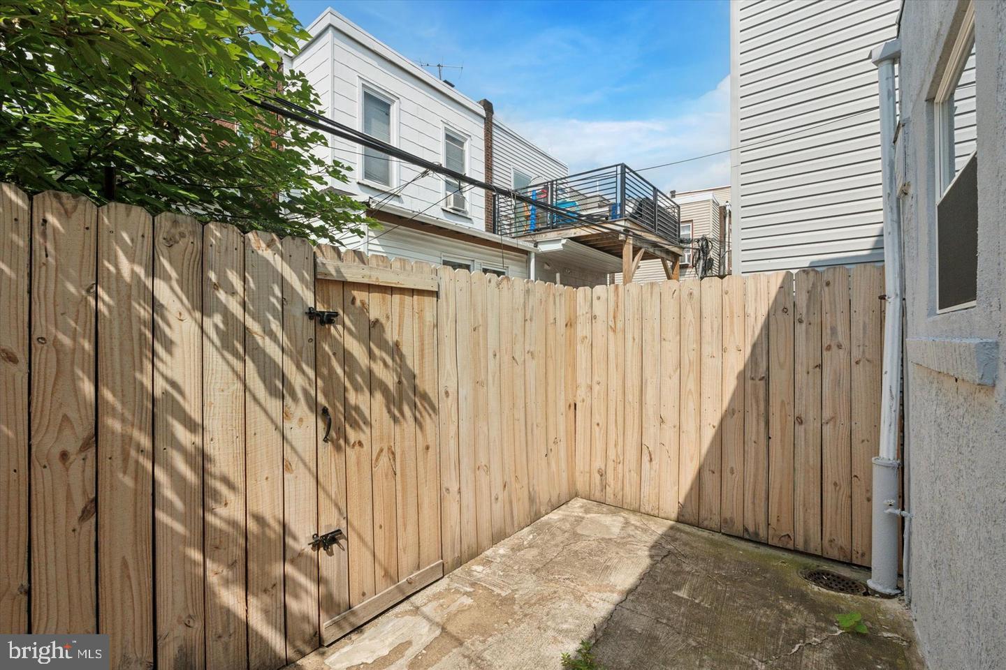 2215 Watkins Street Philadelphia, PA 19145 - Photo 12 of 14