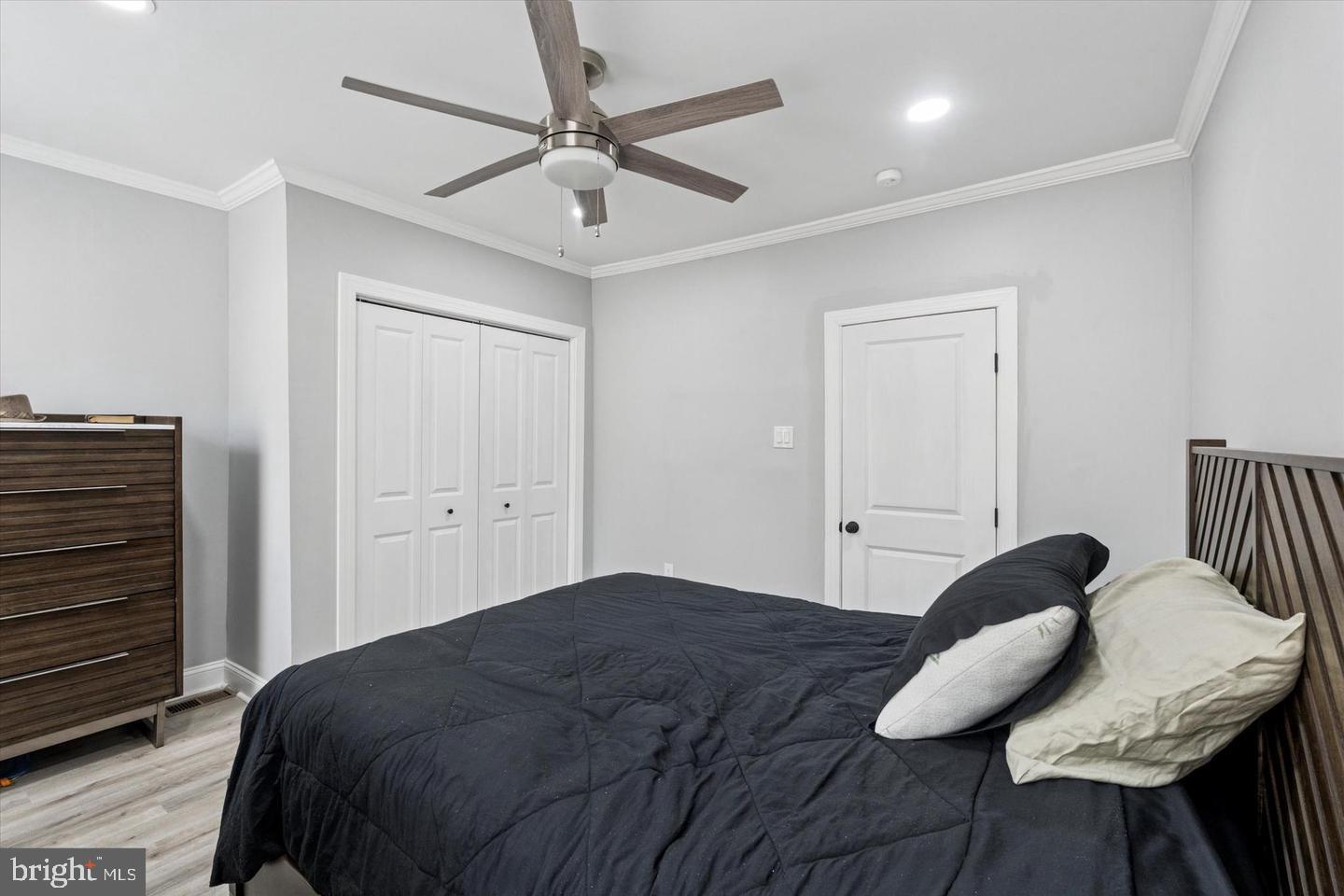 2215 Watkins Street Philadelphia, PA 19145 - Photo 13 of 14