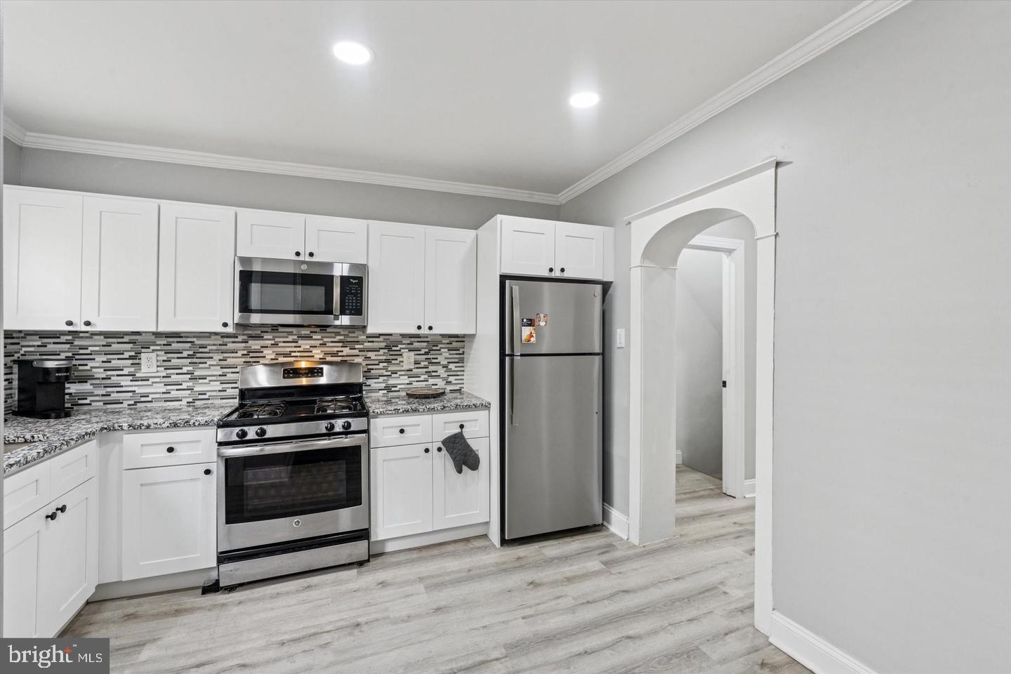 2215 Watkins Street Philadelphia, PA 19145 - Photo 7 of 14
