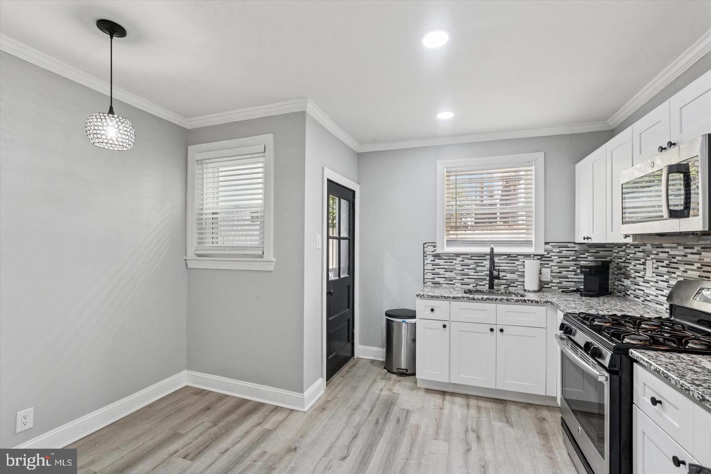 2215 Watkins Street Philadelphia, PA 19145 - Photo 9 of 14