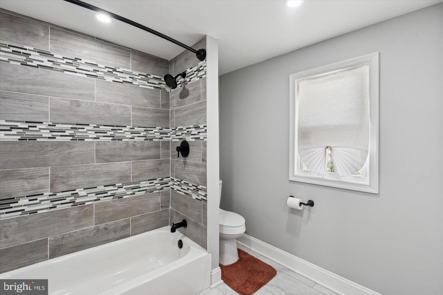 2215 Watkins Street Philadelphia, PA 19145 - Photo 10 of 14