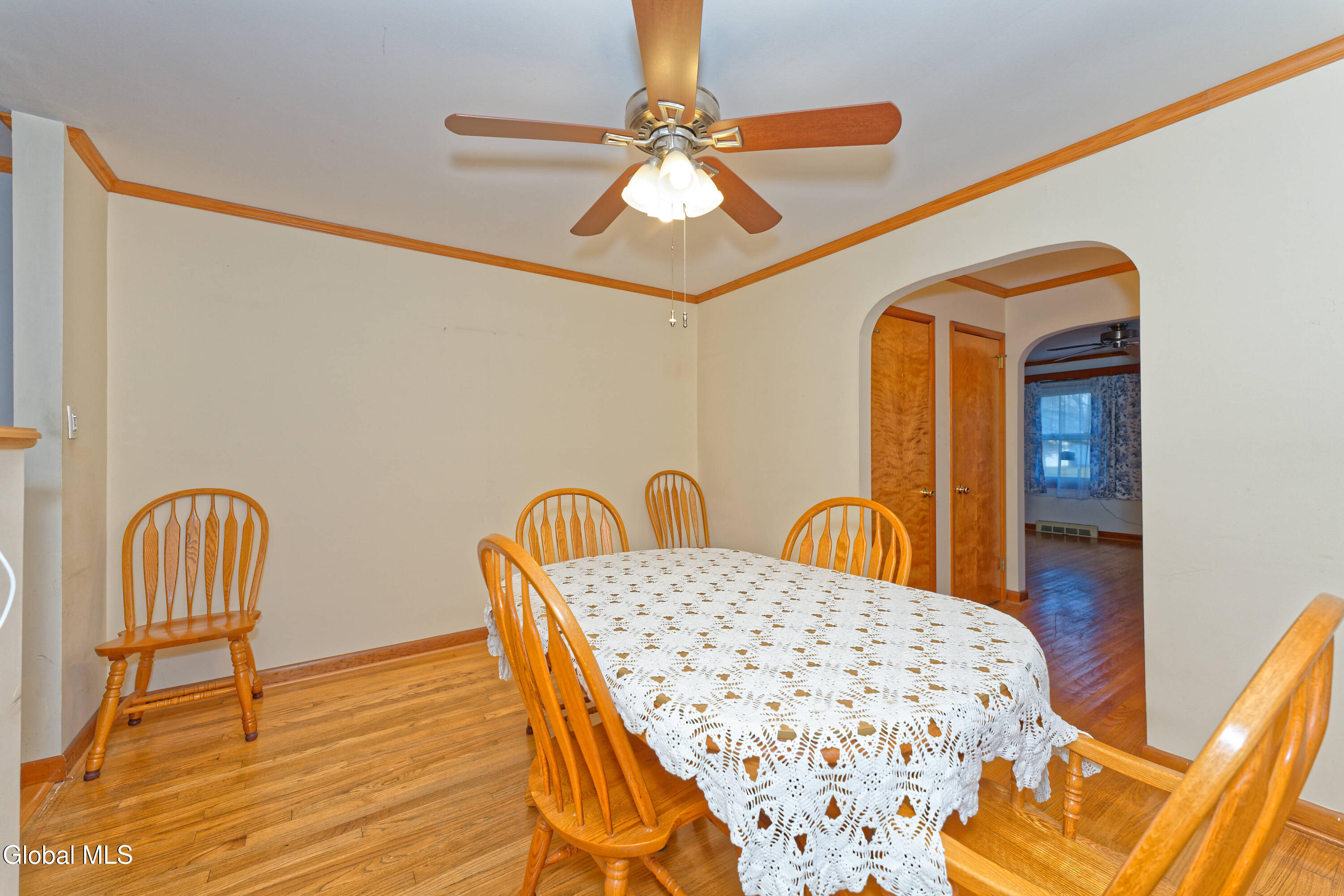 61 Latham Ridge Road Colonie, NY 12110 - Photo 14 of 53 3 Diningroom 4