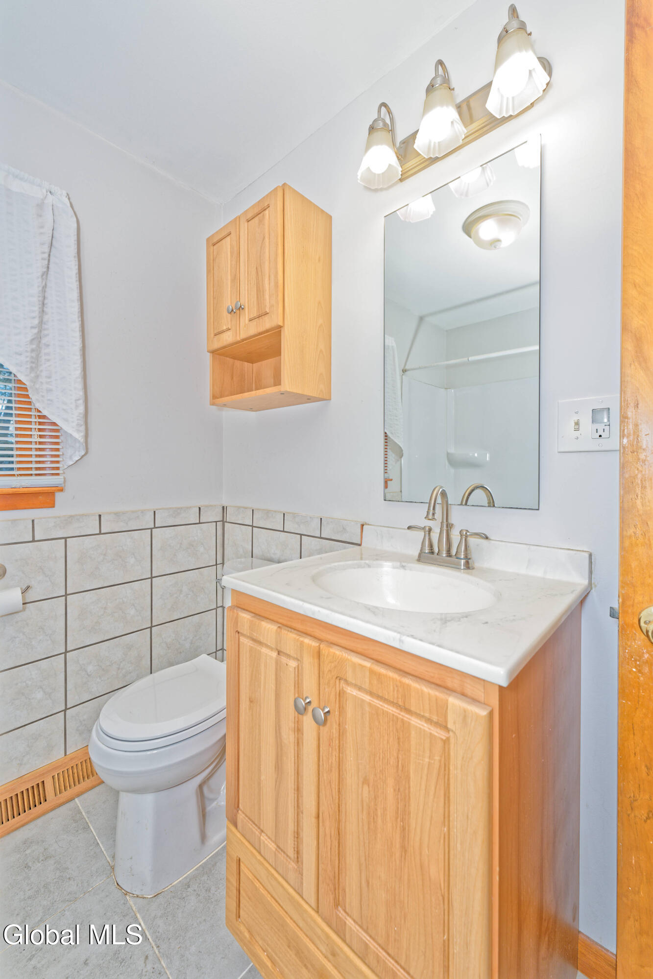 61 Latham Ridge Road Colonie, NY 12110 - Photo 29 of 53 7 Bathroom 1