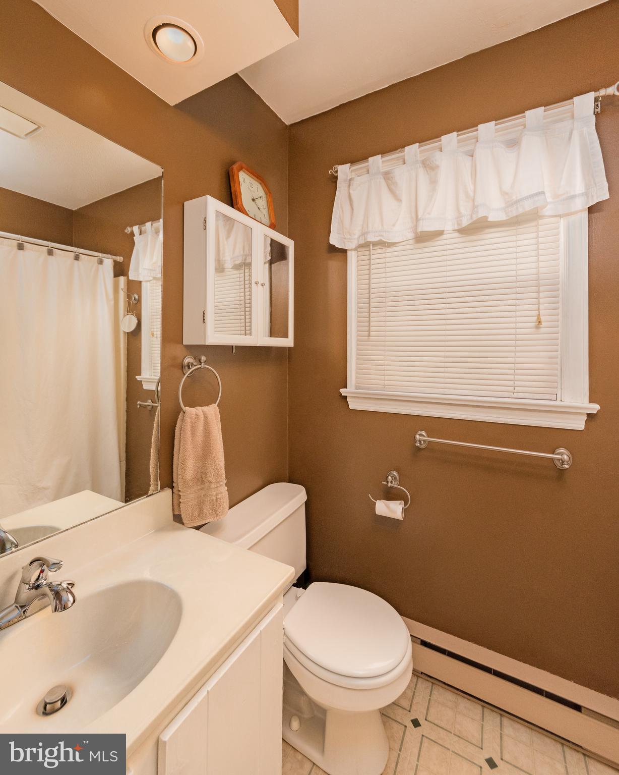 378 Delp Road Lancaster, PA 17601 - Photo 9 of 33 Gallery Image 9