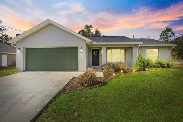 $240,000 | 224 Fisher Road, Ocklawaha, FL 32179