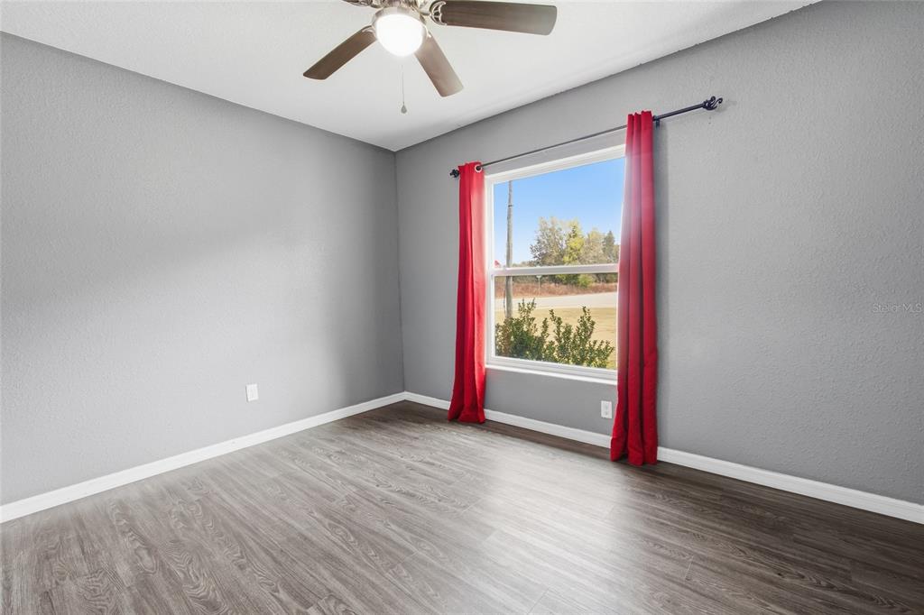 224 Fisher Road Ocklawaha, FL 32179 - Photo 16 of 34