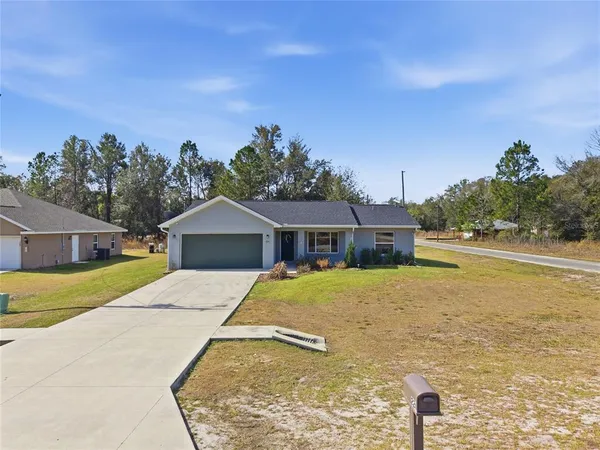 $240,000 | 224 Fisher Road, Ocklawaha, FL 32179