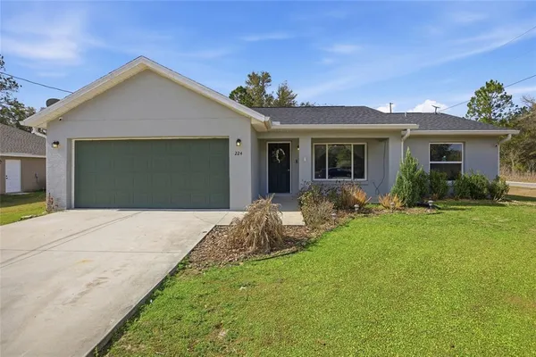 $240,000 | 224 Fisher Road, Ocklawaha, FL 32179