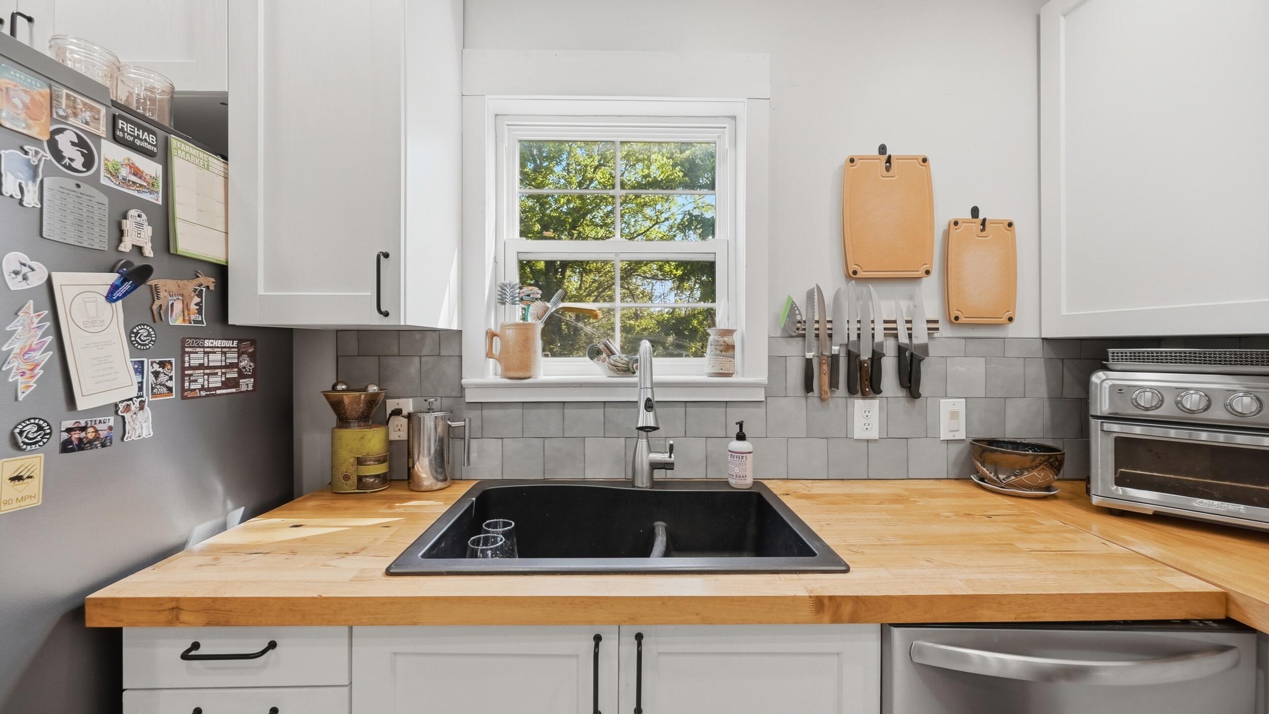 4222 Mountain Creek Road Chattanooga, TN 37415 - Photo 5 of 30 10_4222_mountain_creek_rd_010