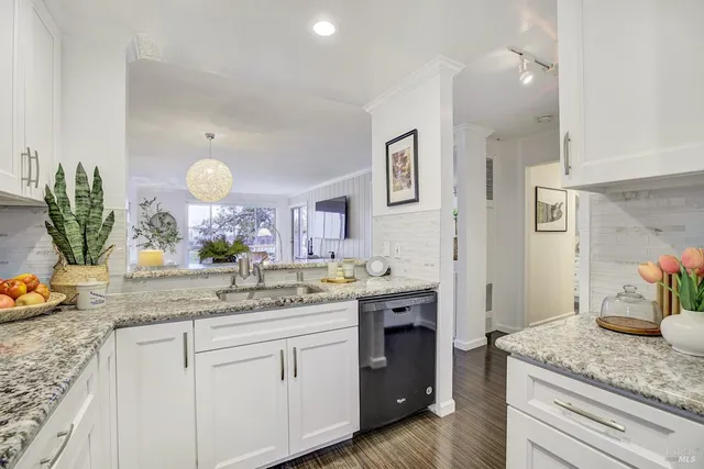 $595,000 | 629 Larkspur Plaza Drive, Larkspur, CA 94939