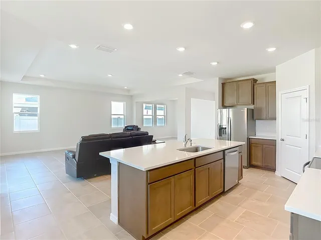 $577,900 | 10471 Bridgegate Hts Loop, San Antonio, FL 33576