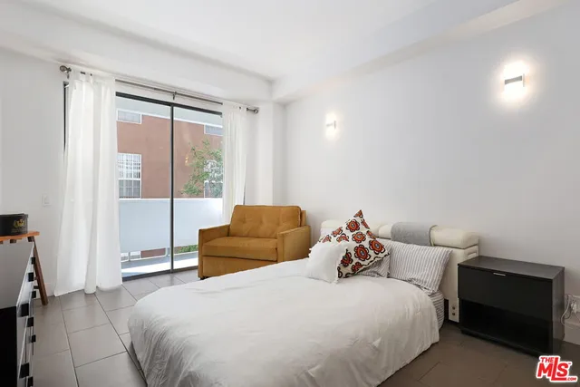 $3,800 | 7250 Franklin Avenue, Unit 414, Los Angeles, CA 90046