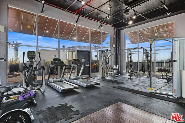 $3,800 | 7250 Franklin Avenue, Unit 414, Los Angeles, CA 90046