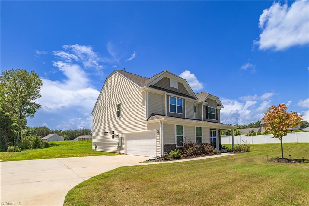 1514 Motsinger Road Winston-Salem, NC 27107 - Photo 2 of 44