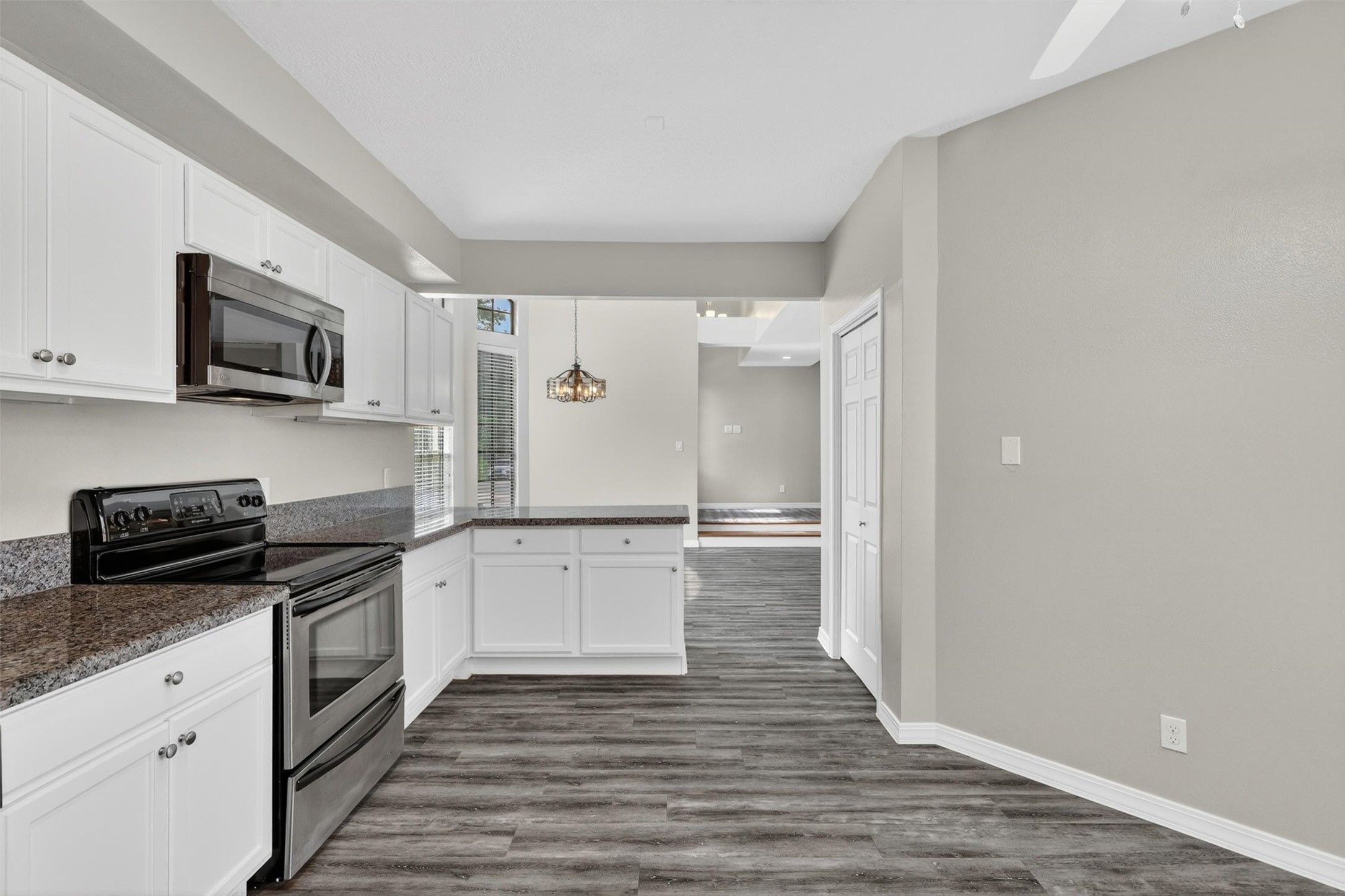 12929 Kingsbridge Lane Houston, TX 77077 - Photo 17 of 42