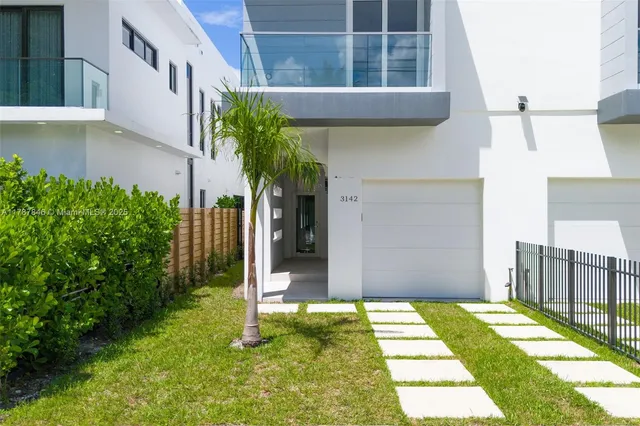 $1,200,000 | 3140 Carter Street, Miami, FL 33133