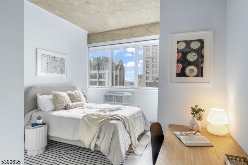 10 Commerce Court, Unit 2D Newark, NJ 07102 - Photo 14 of 20