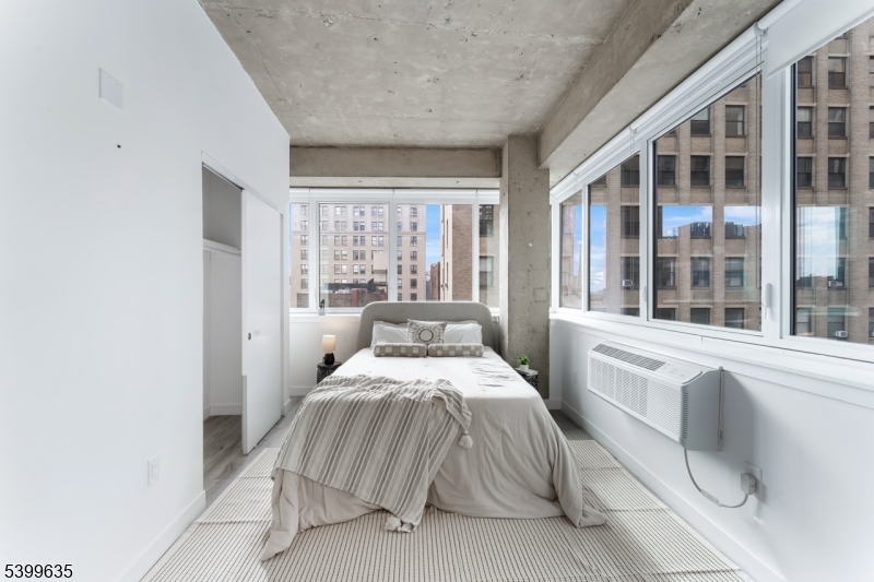 10 Commerce Court, Unit 2D Newark, NJ 07102 - Photo 10 of 20