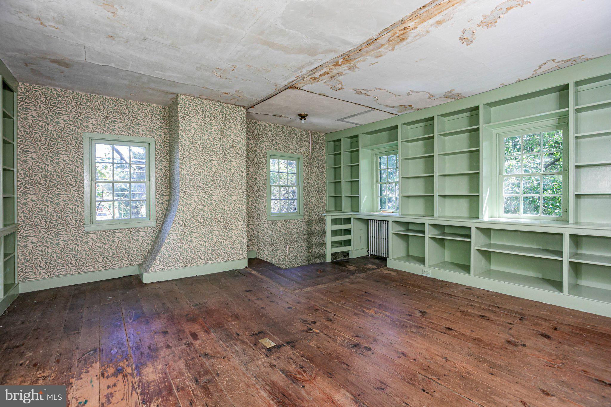 2071 Pennington Road Ewing, NJ 08618 - Photo 28 of 45 Gallery Image 28