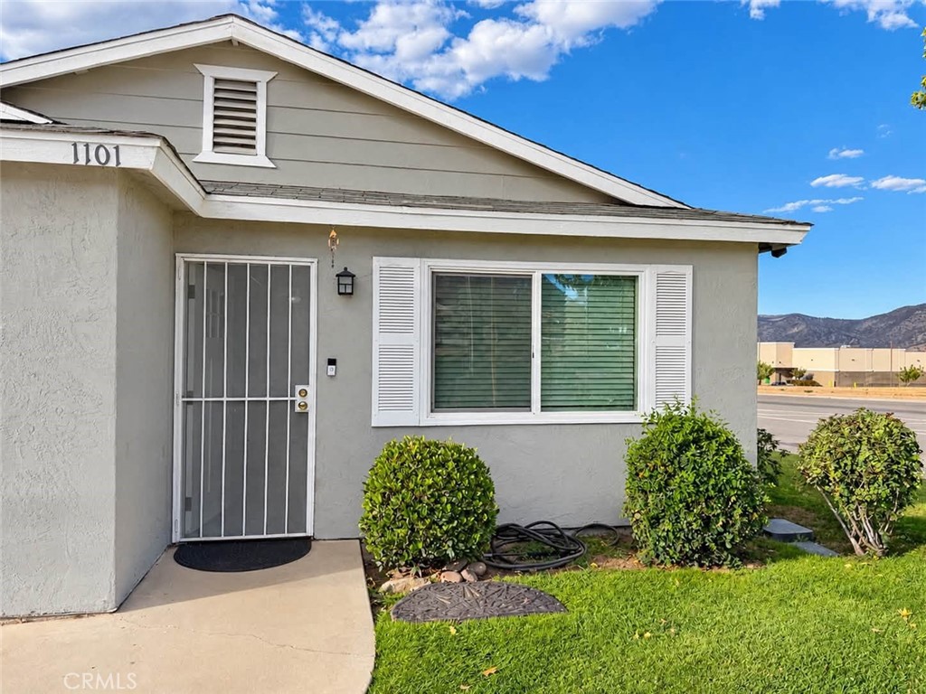1101 Cherry Lane Tehachapi, CA 93561 - Photo 3 of 27 Gallery Image 3