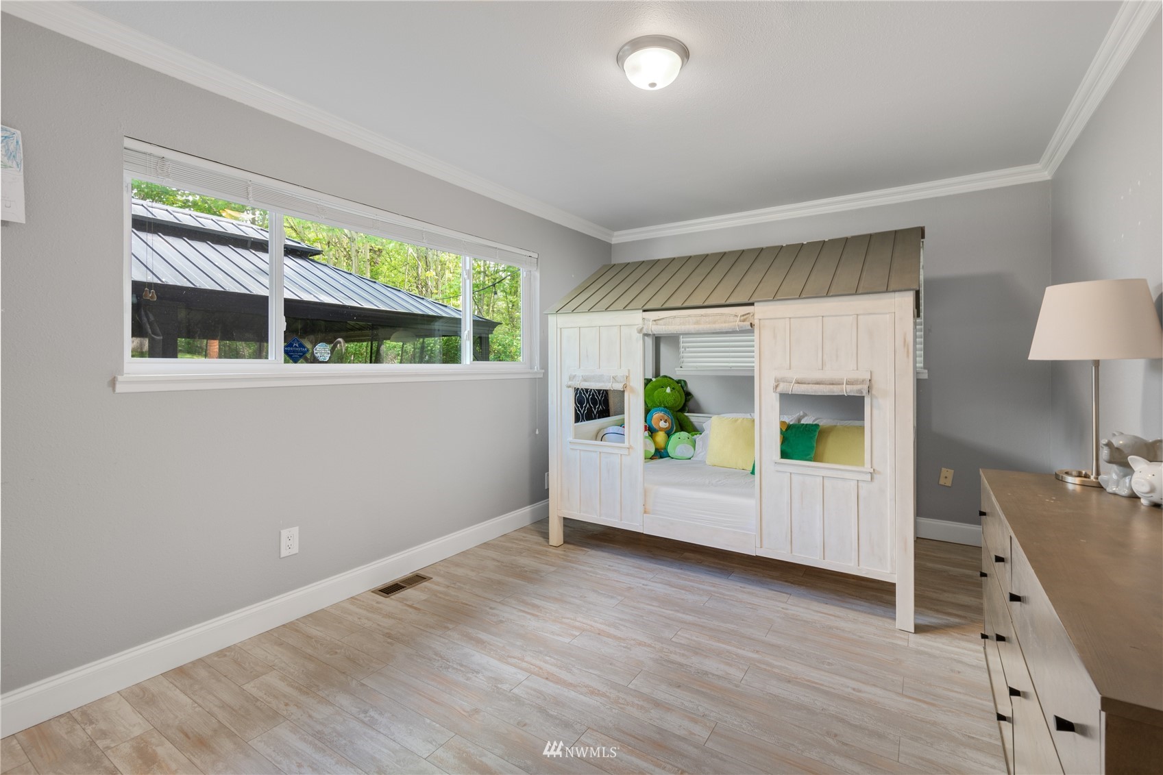 16442 111th Avenue Southeast Renton, WA 98055 - Photo 19 of 40 a view of an empty room with a window