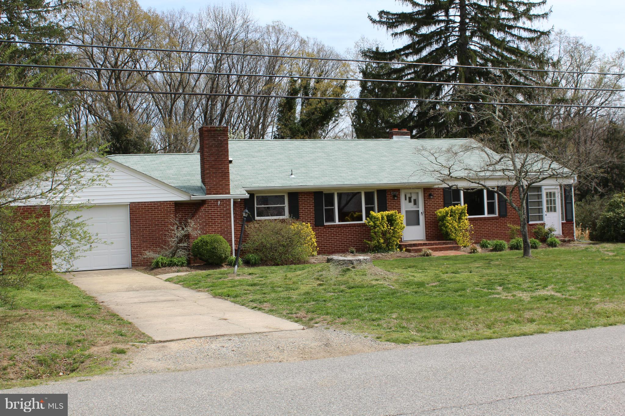 10359 Millbank Road King George, VA 22485 - Photo 2 of 29 Attached Garage