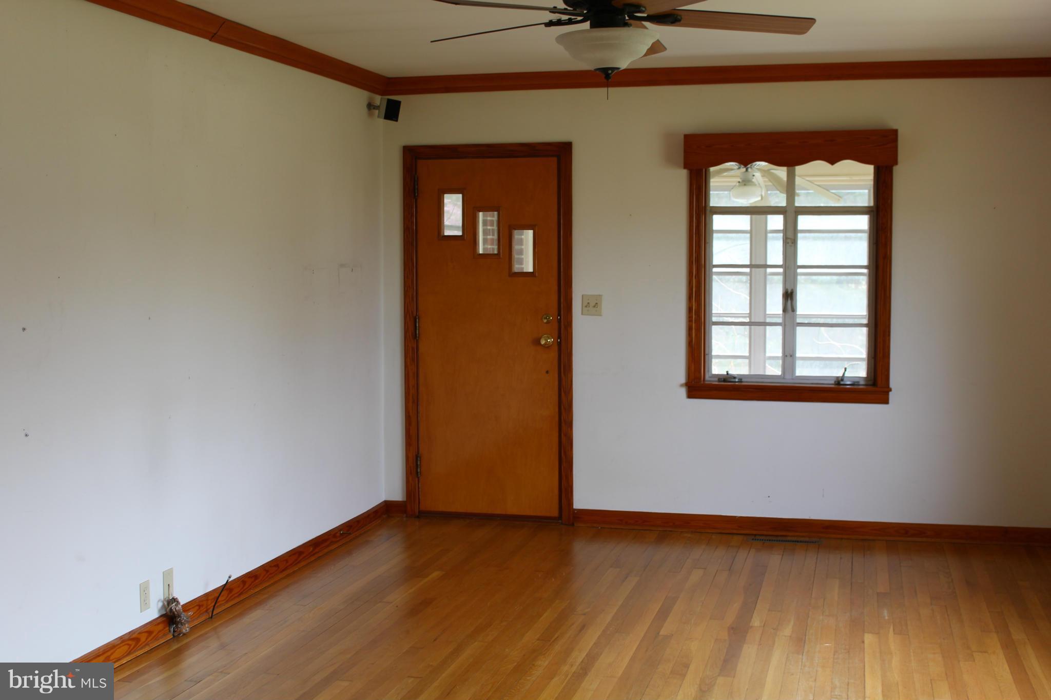 10359 Millbank Road King George, VA 22485 - Photo 10 of 29 Family Room Wood Floors